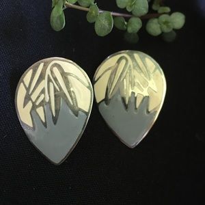 Vintage silver and grey petal shaped earrings